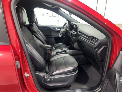 Used 2025 Ford Escape ST-Line Select AWD/4WD image 27