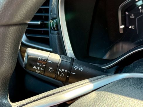 Used 2017 Honda CR-V EX image 25