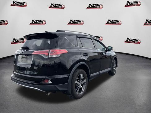 Used 2017 Toyota RAV4 XLE w/ Plus Extra Value Package AWD/4WD image 5