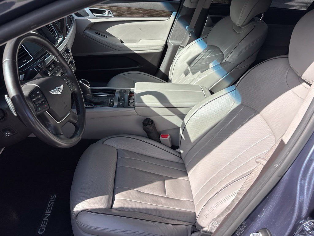 Used 2015 Hyundai Genesis 3.8 w/ Option Group 03 RWD image 5