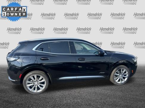 Used 2022 Buick Envision Avenir w/ Technology Package II FWD image 11