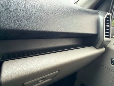 Certified 2017 Ford F150 XLT AWD/4WD image 32