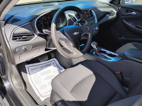 Used 2025 Chevrolet Malibu LT FWD image 22