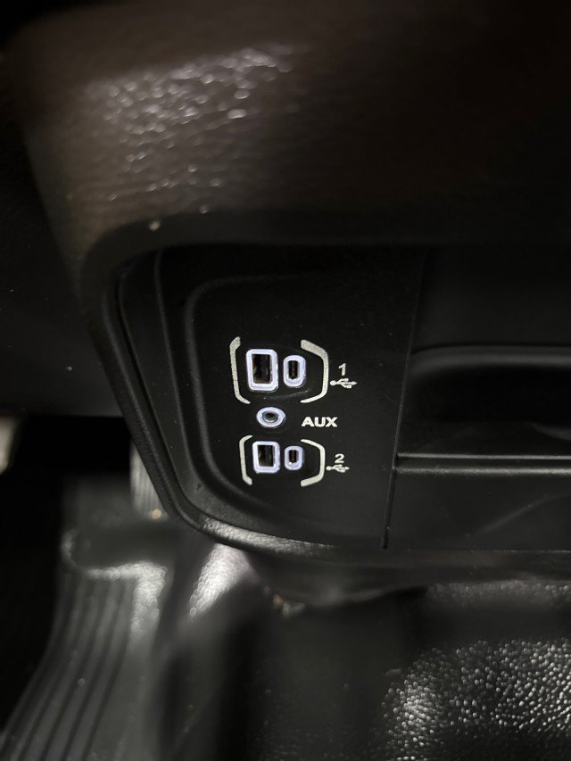 Used 2022 RAM 2500 Tradesman w/ Chrome Appearance Group AWD/4WD image 23
