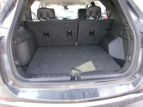 Used 2019 Chevrolet Equinox Premier image 11