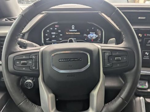 Used 2025 GMC Sierra 1500 Denali image 18