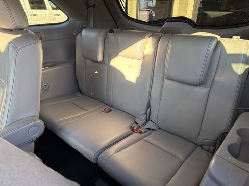 Used 2017 Toyota Highlander Limited AWD/4WD image 18