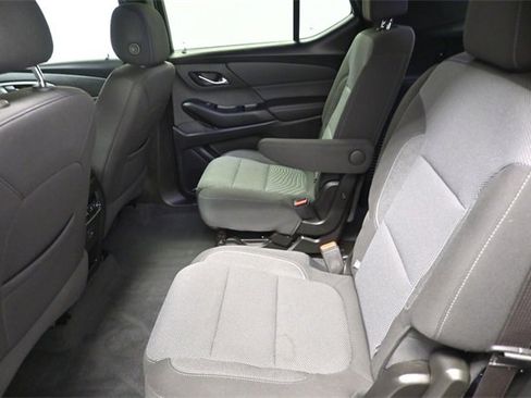 Certified 2023 Chevrolet Traverse LT image 12