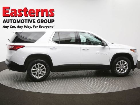 Used 2021 Chevrolet Traverse LS AWD/4WD image 43