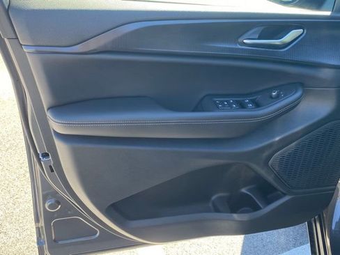New 2025 Jeep Grand Cherokee L Laredo w/ Luxury Tech Group I AWD/4WD image 12