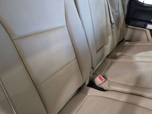 Used 2017 Ford F250 Lariat w/ Chrome Package image 13