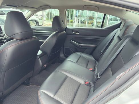 Used 2024 Nissan Altima 2.5 SR FWD image 27