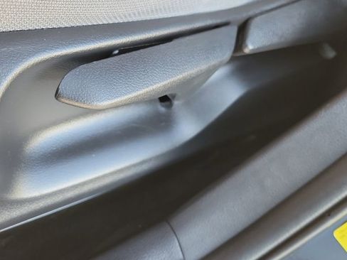 Used 2021 Toyota Corolla SE image 27