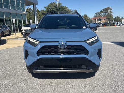 Used 2024 Toyota RAV4 SE image 4