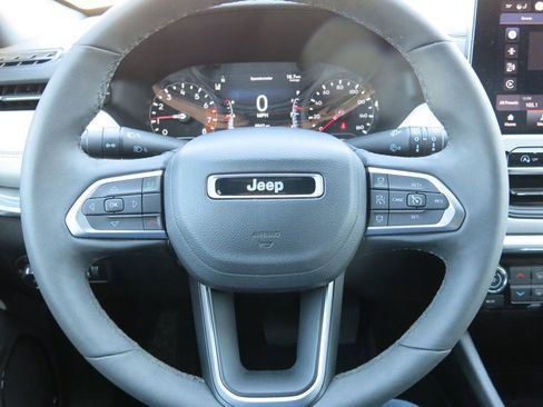 Used 2024 Jeep Compass Limited AWD/4WD image 25