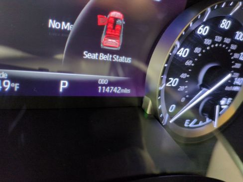 Used 2022 Toyota Highlander XLE image 19