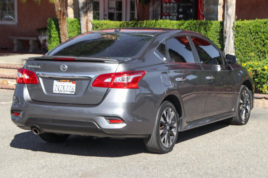 Used 2017 Nissan Sentra SR FWD image 9