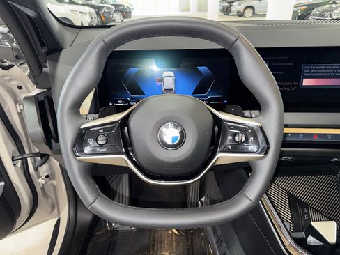 Used 2025 BMW X3 xDrive30i w/ Convenience Package image 21