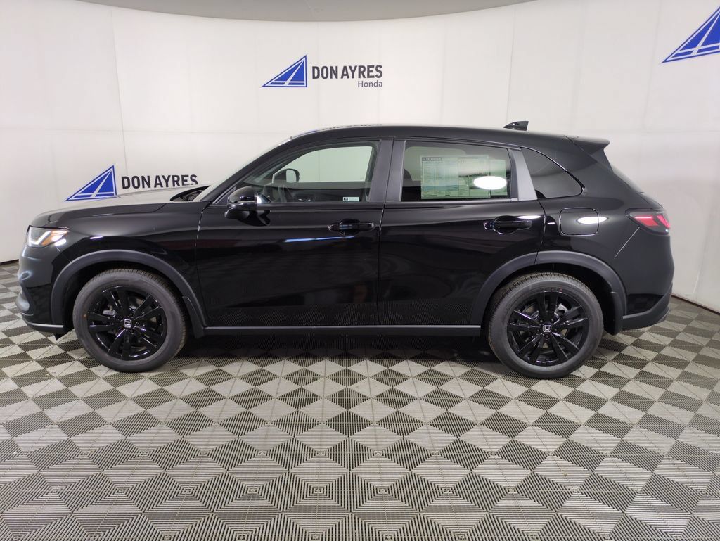 New 2027 Honda HR-V Sport image 2