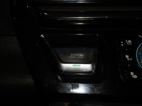 Used 2024 GMC Sierra 2500 AT4 w/ AT4 Premium Plus Package AWD/4WD image 17