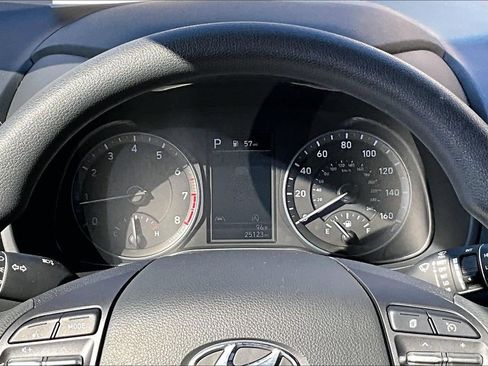 Certified 2022 Hyundai Kona SEL AWD/4WD image 14