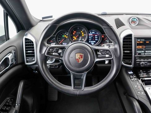 Used 2015 Porsche Cayenne Diesel AWD/4WD image 20