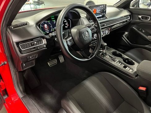 Used 2025 Honda Civic Sport image 19