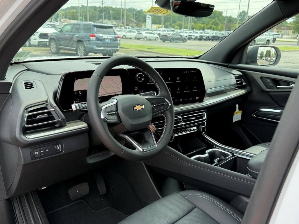 New 2027 Chevrolet Traverse LT w/ Driver Confidence Package FWD image 10