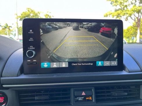 Used 2023 Honda Pilot EX-L image 8