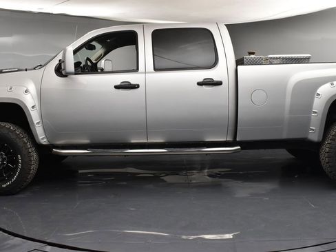 Used 2013 Chevrolet Silverado 2500 W/T AWD/4WD image 3