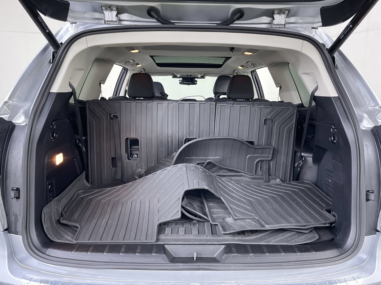 Used 2023 Subaru Ascent Touring AWD/4WD image 24