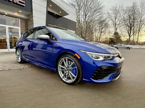 Used 2024 Volkswagen Golf R image 7