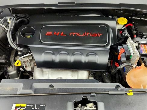 Used 2018 Jeep Compass Latitude w/ Popular Equipment Group AWD/4WD image 26