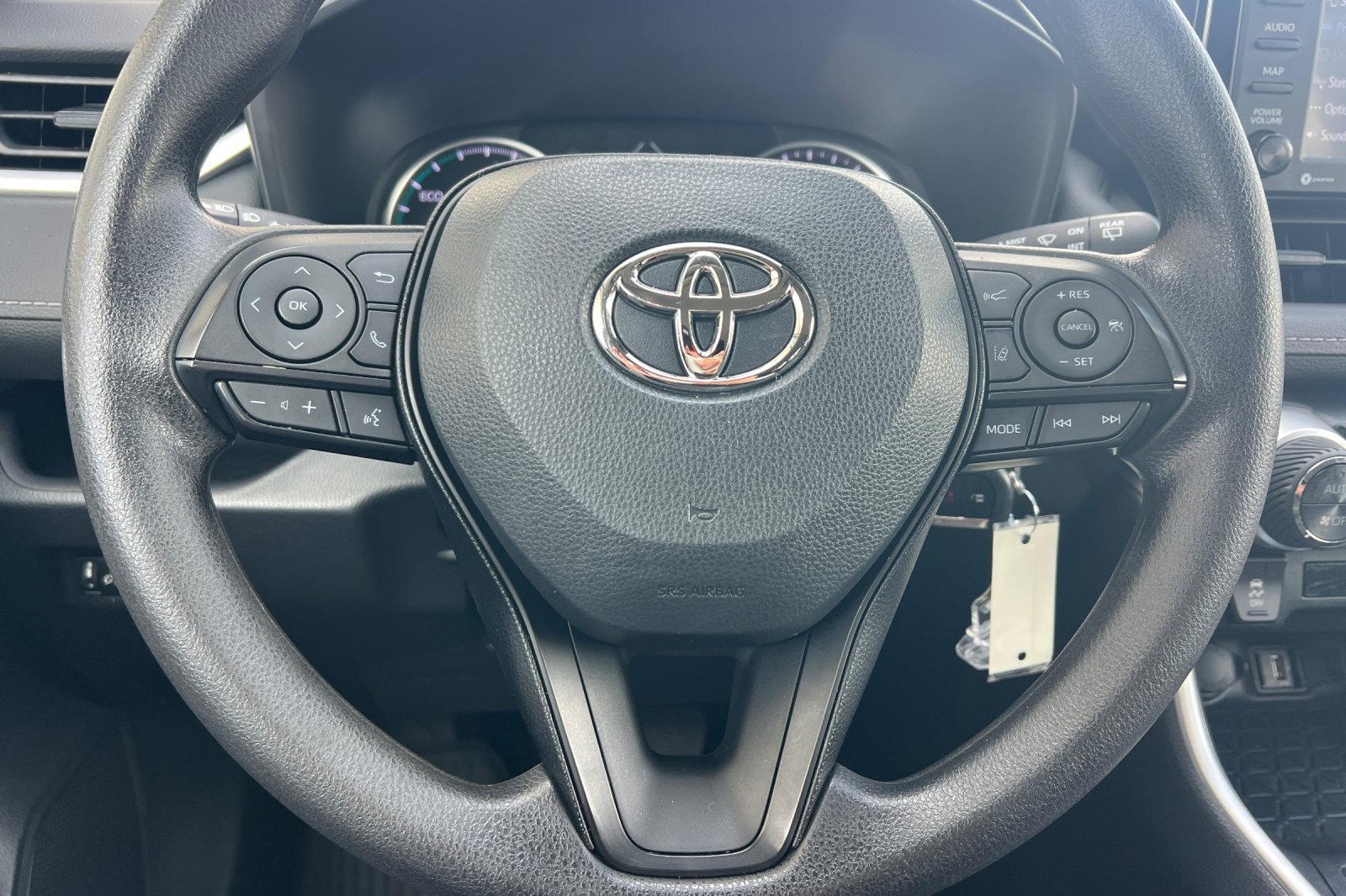 Certified 2022 Toyota RAV4 LE AWD/4WD image 21