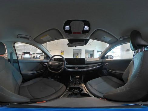 Used 2025 Kia K4 FWD image 41