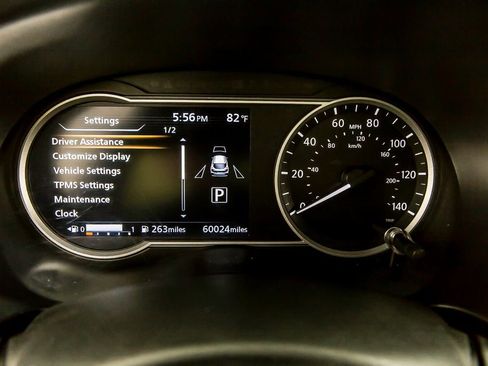 Used 2019 Nissan Kicks SV FWD image 16