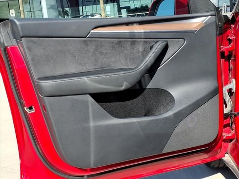 Used 2023 Tesla Model Y Long Range image 26