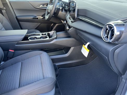 New 2026 Chevrolet Equinox LT w/ Safety and Technology Package image 22