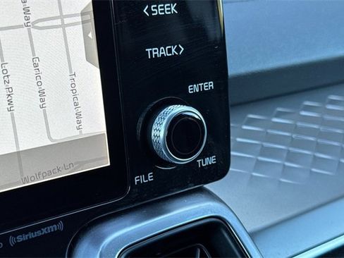 Used 2022 Kia Sorento S image 33