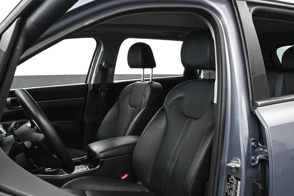 Used 2023 Kia Sorento S w/ Panoramic Sunroof Package FWD image 10