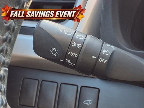 Used 2014 Toyota Highlander XLE FWD image 17