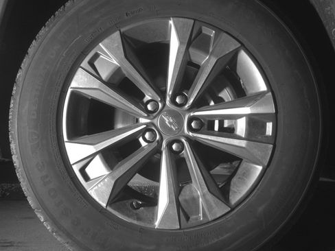 Used 2025 Chevrolet Equinox LT FWD image 13