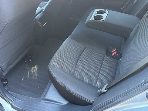 Used 2015 Subaru Outback 2.5i Premium image 19