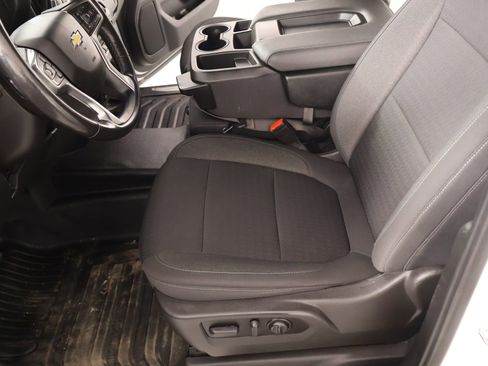 Used 2022 Chevrolet Silverado 1500 LT w/ Z71 Off-Road Package image 11