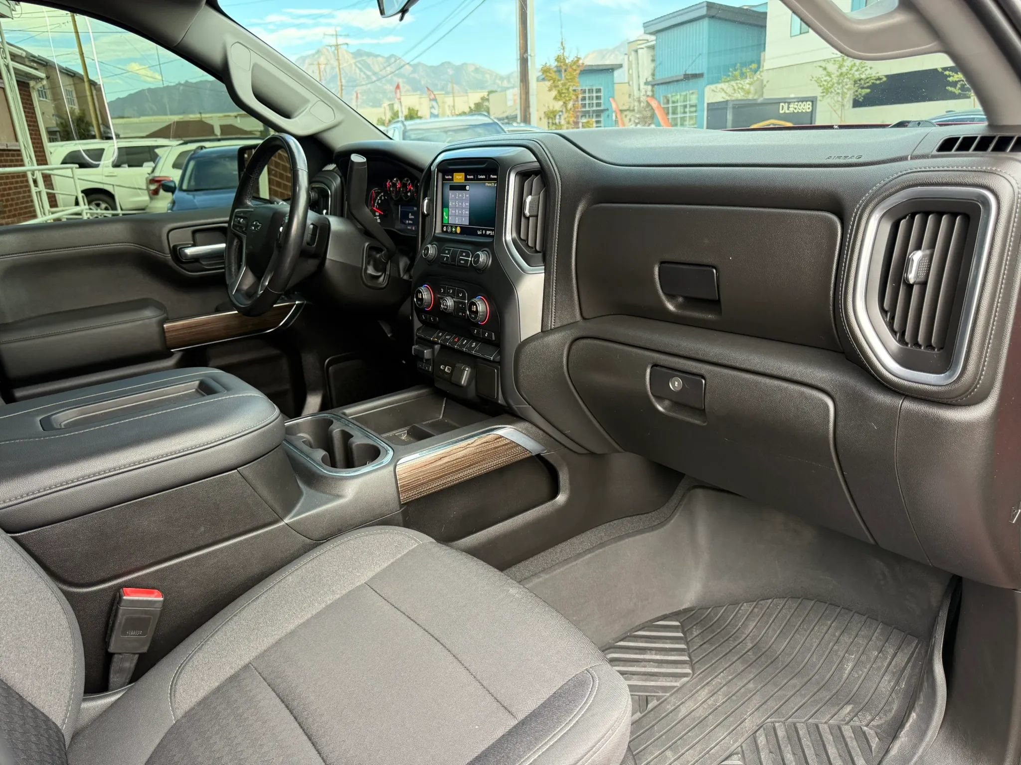 Used 2021 Chevrolet Silverado 1500 LT Trail Boss AWD/4WD image 17