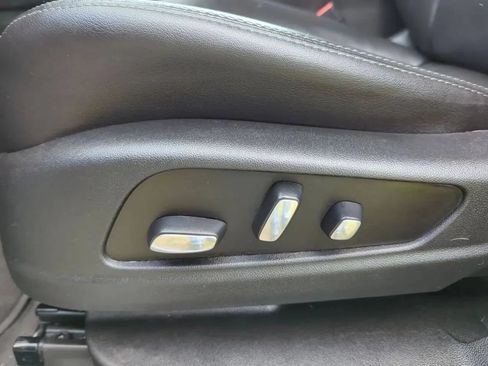 Used 2020 Cadillac XT5 Premium Luxury w/ LPO, Floor Liner Package FWD image 11