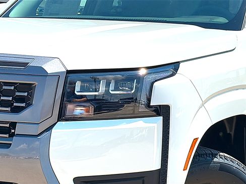 New 2026 Nissan Frontier SV w/ SV Convenience Package AWD/4WD image 4