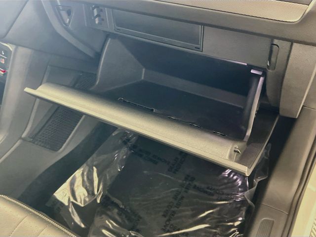 Used 2023 Volkswagen Tiguan SE FWD image 31