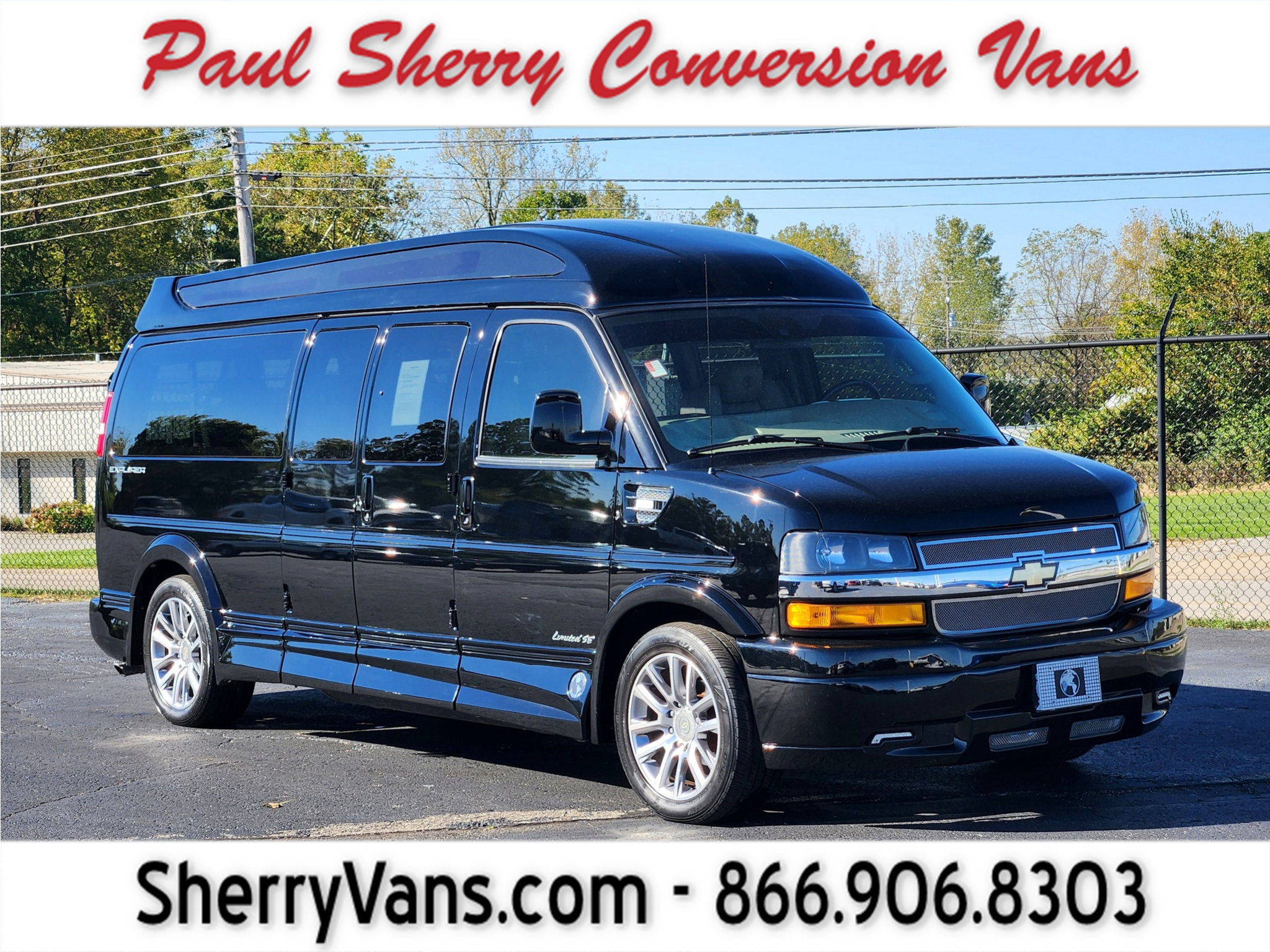 Used 2020 Chevrolet Express 2500 Extended w/ Enhanced Convenience Package RWD image 1