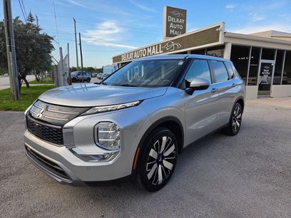 Used 2025 Mitsubishi Outlander SE